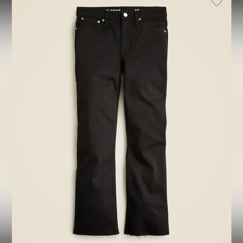 9"' demi-boot crop jean in Stay Black wash